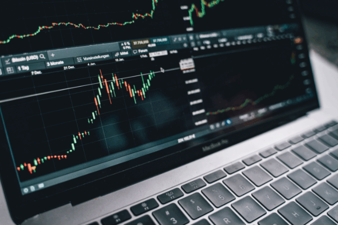 Image about Adam Levitt Quoted in Law360 Article re Wells Fargo ERISA Cl