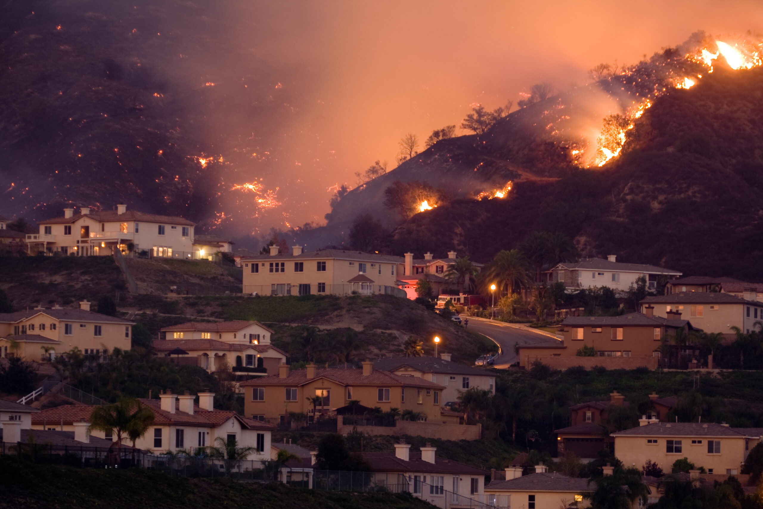 California fires moving toward homes on neighborhood in the hills.