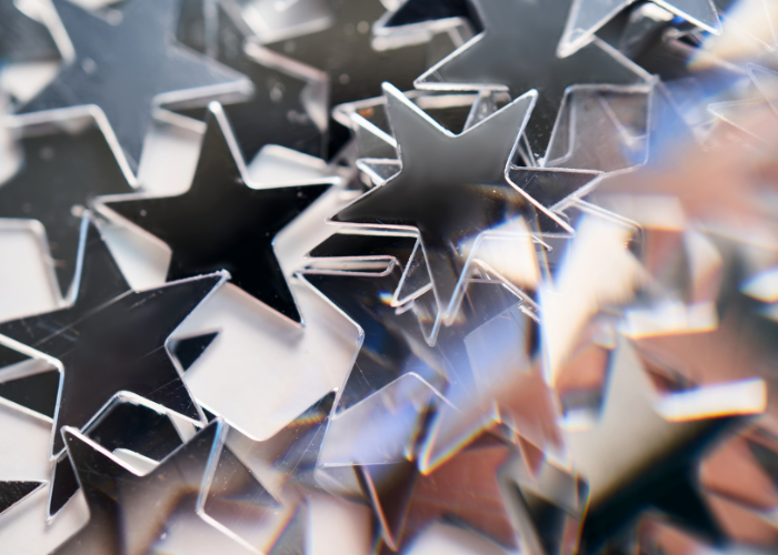 Silver star confetti.